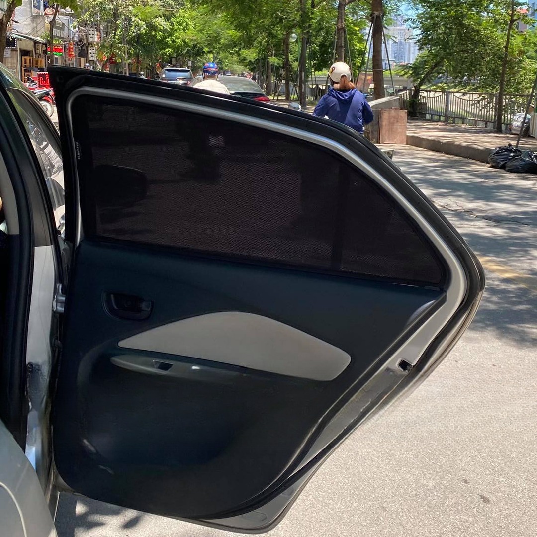 TOYOTA VIOS 2008-2013 custom-fit car window sun shades — photo 8