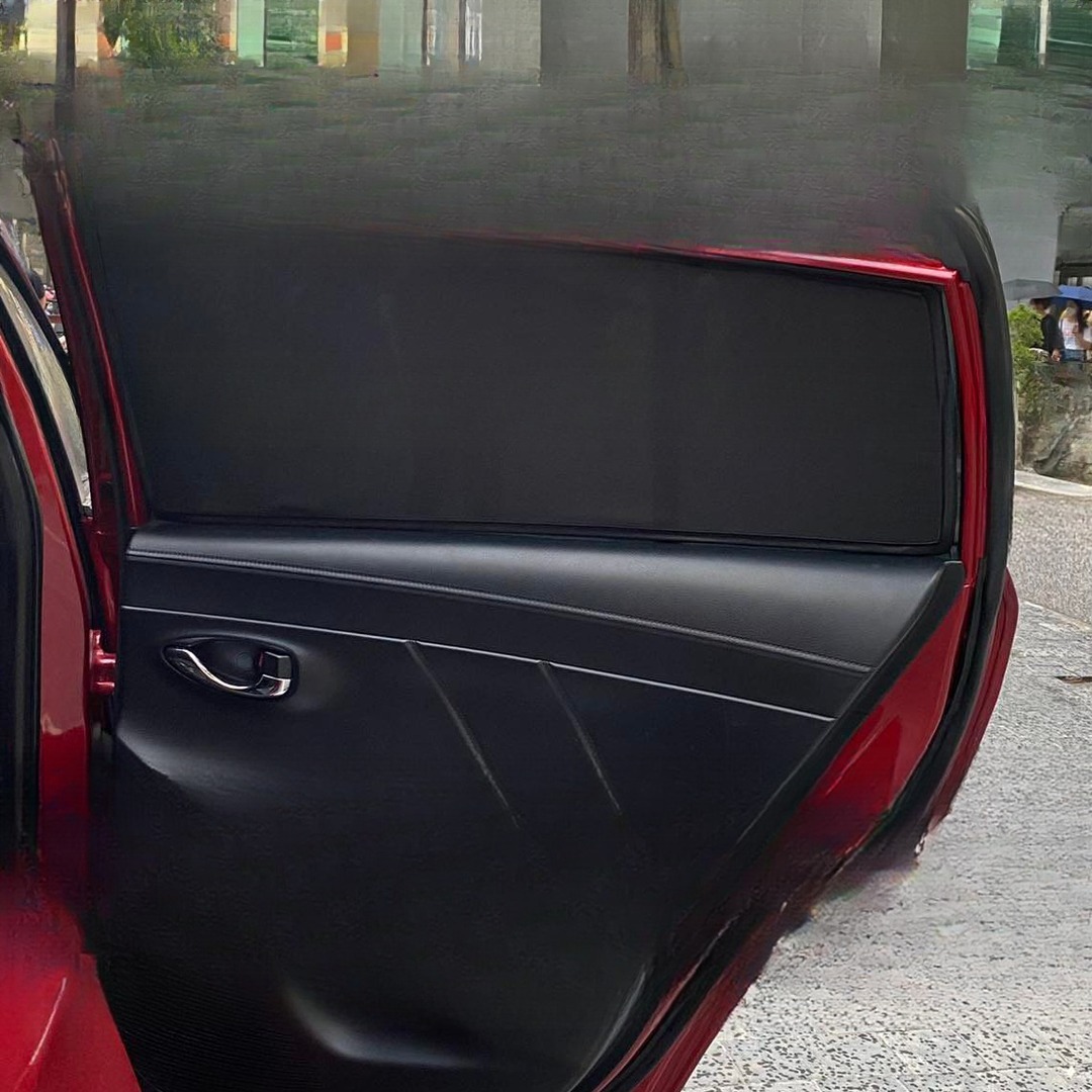 TOYOTA YARIS 2013-2018 custom-fit car window sun shades — photo 5