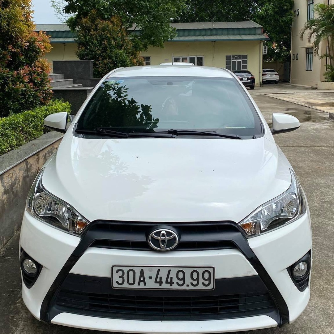 TOYOTA YARIS 2013-2018 custom-fit car window sun shades — photo 7