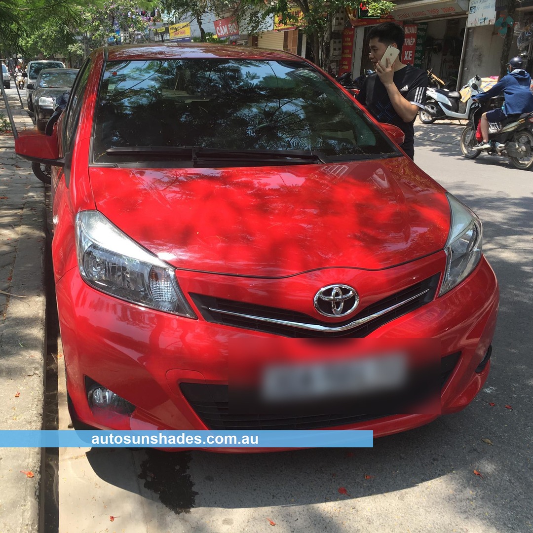 TOYOTA YARIS 2013-2018 custom-fit car window sun shades — photo 14