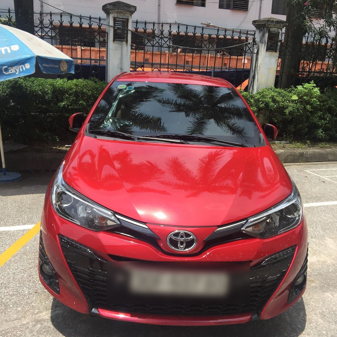 TOYOTA YARIS 2019-2022 custom-fit car window sun shades — photo 6