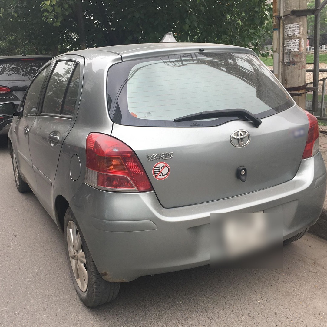 TOYOTA YARIS HATCHBACK 2007-2012 custom-fit car window sun shades — photo 4