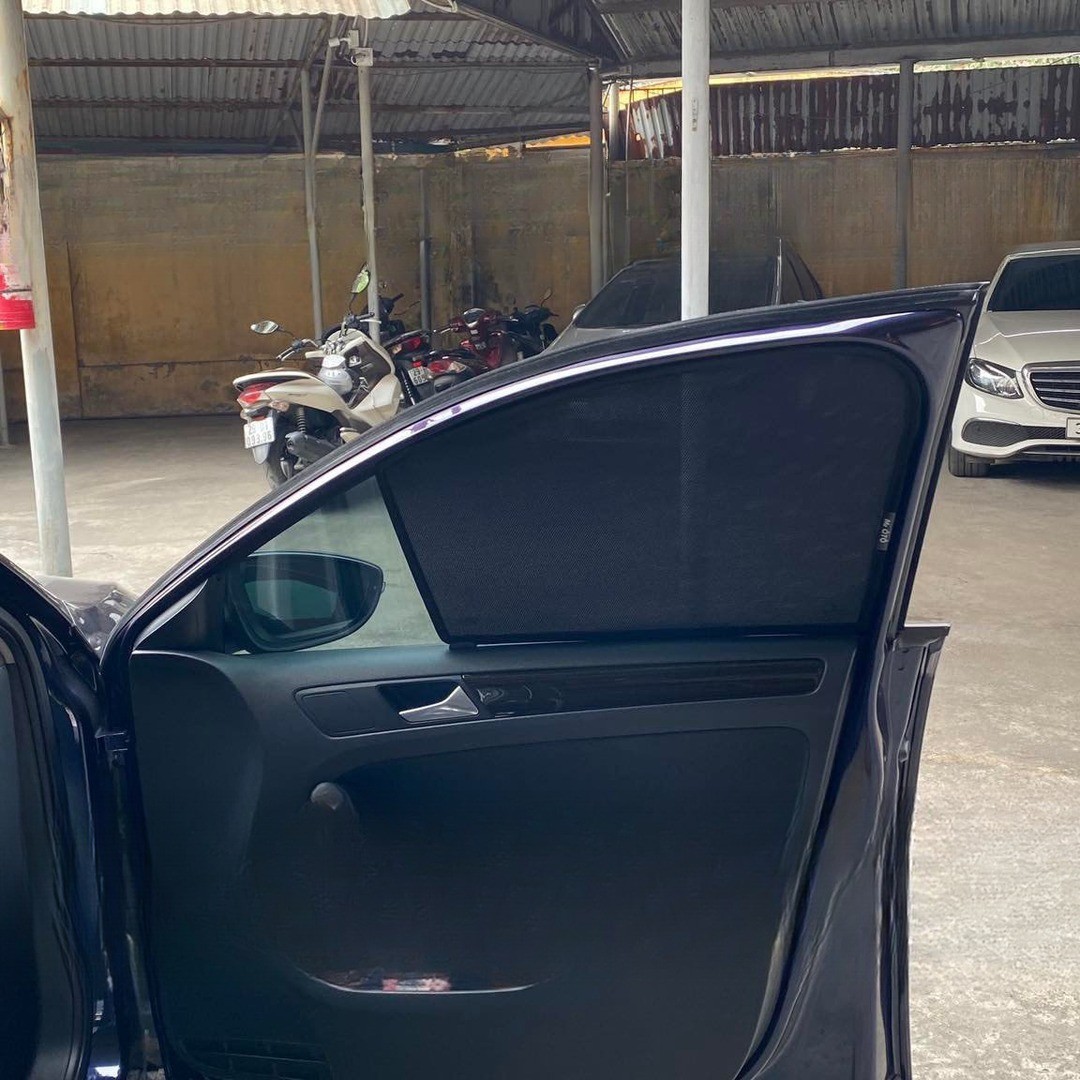 Volkswagen Jetta Mk6 Sedan 2011-2018 car window sun shades — photo 4