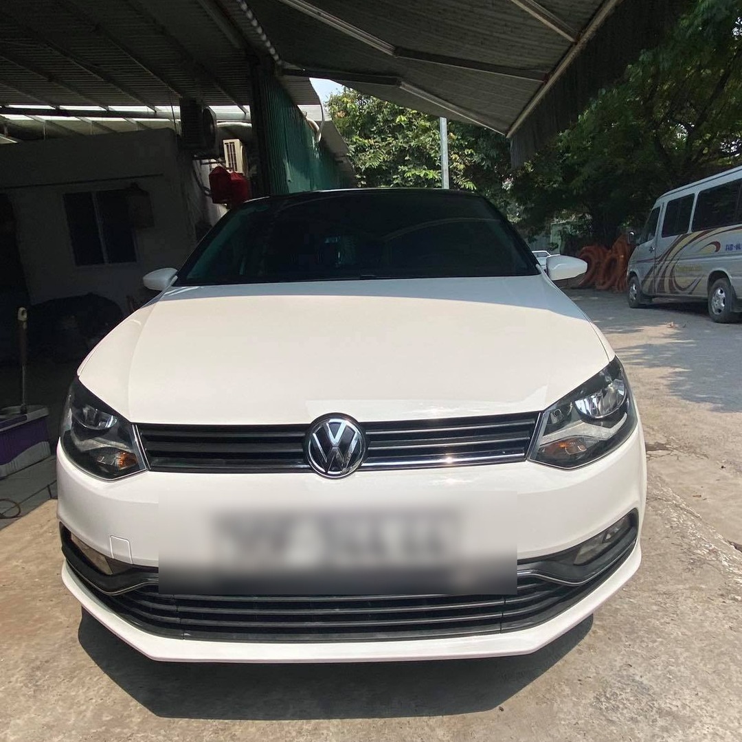 VOLKSWAGEN POLO HATCHBACK custom-fit car window sun shades — photo 1