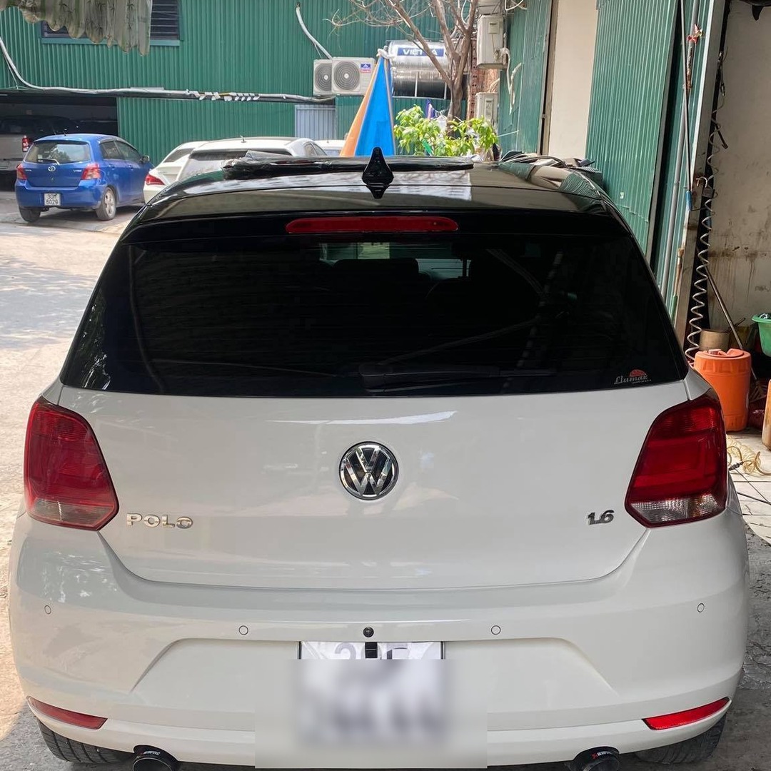 VOLKSWAGEN POLO HATCHBACK custom-fit car window sun shades — photo 4