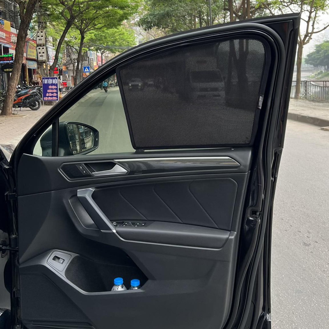 VOLKSWAGEN TIGUAN ALL SPACE 2018-2024 custom-fit car window sun shades — photo 6