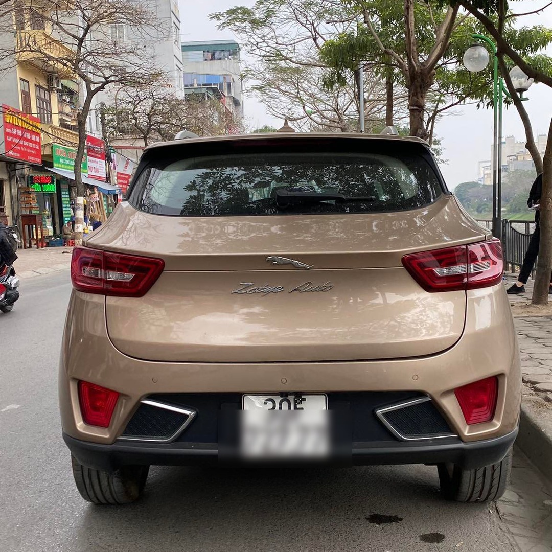 ZOTYE Z3 / T300 custom-fit car window sun shades — photo 4
