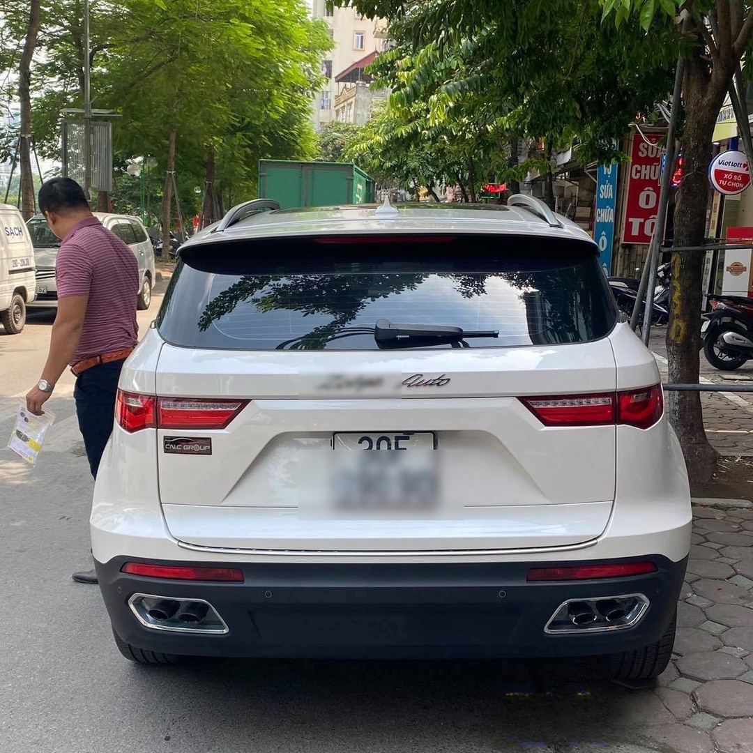 ZOTYE Z8 custom-fit car window sun shades — photo 4